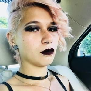 Meet your Posher, Kaitlyn